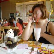 Ice cream break with Drama from Korea